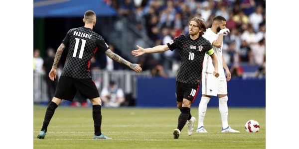 Het doelpunt van Modric doet Frankrijk opnieuw buigen